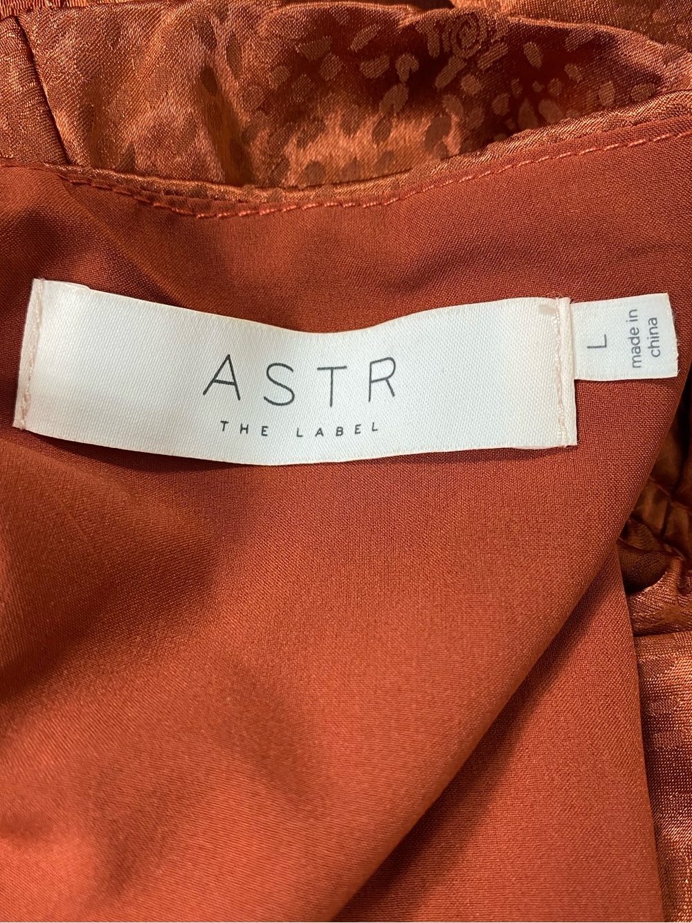ASTR The Label Rust Ruched Bodycon Mini Dress Open Back Ruffle Hem L - Picture 10 of 11